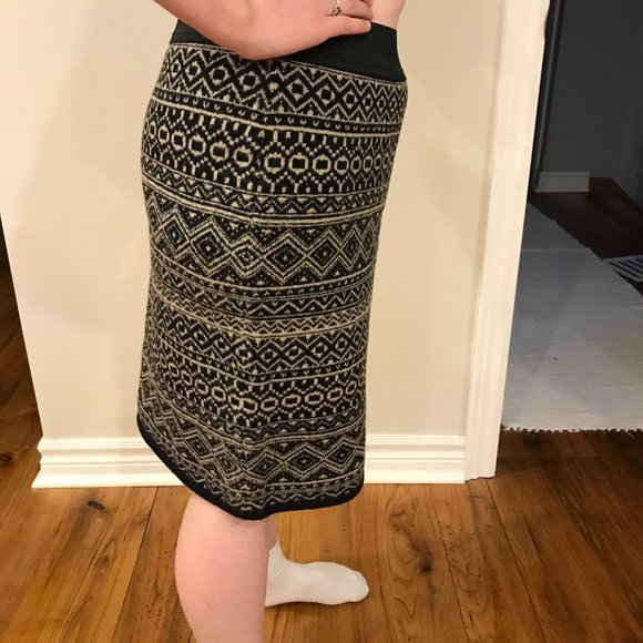 Knit wool-blend pencil skirt - Picture 2 of 3